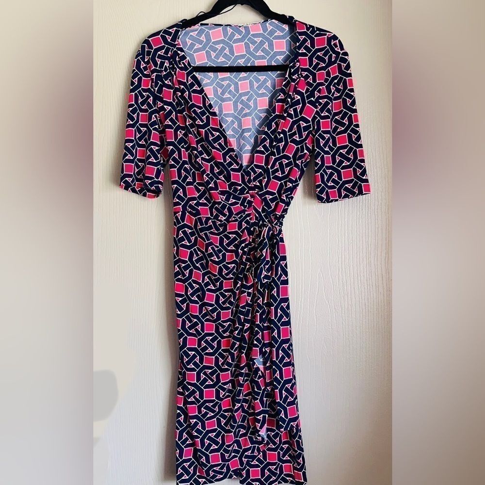 Maggy London pink/blue geometric wrap dress sz 10